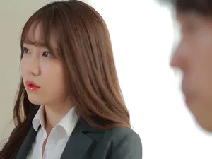 Nàng nữ sinh dâm, gạ tình bố của bạn thân