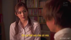 Người đẹp tóc ngắn có khí chất tốt nhất "Mila" có thân hình nhỏ nhắn và ham muốn tình dục mạnh mẽ. Cô ấy mặc đồ lót hở đáy gợi cảm và nâng mông lên để thụt tháo. Nút rung hậu môn được người đàn ông mặc áo sơ mi chơi theo nhiều cách khác nhau và cưỡi nó từ phía sau...