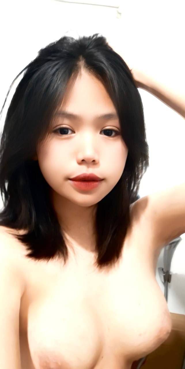 Hẹn gặp một người yêu lụa đen tính tình và một người anh em tốt để mở một phòng và cùng nhau quan hệ, chia sẻ hạnh phúc, có B cùng nhau, những người anh em thực sự tốt