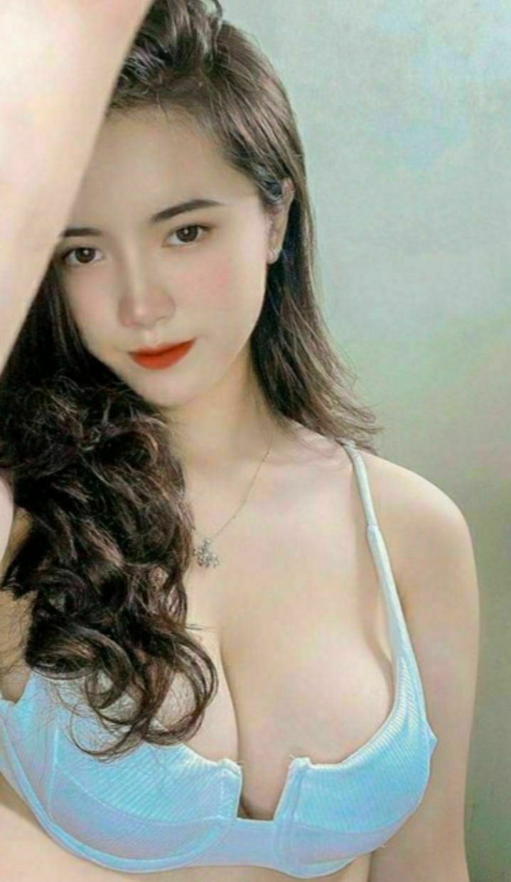 Người vợ thường xuyên đi đi chơi, Anh xã ở nhà một mình quan hệ bà xã anh hàng xóm